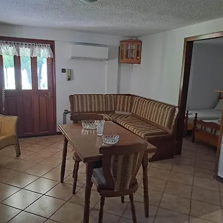 Elia Apartamento PalaiónTsiflíkion