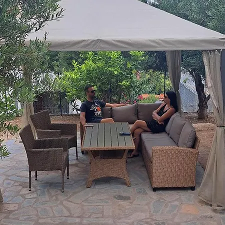 Elia Apartment